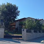 Апартаменти Salak Пула