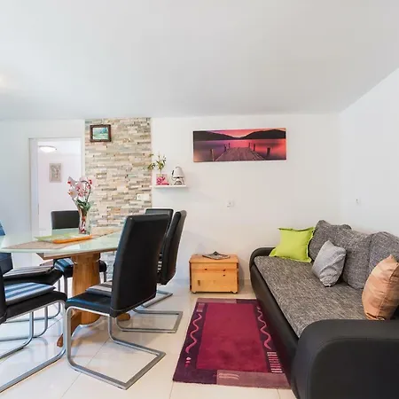 Salak Διαμέρισμα